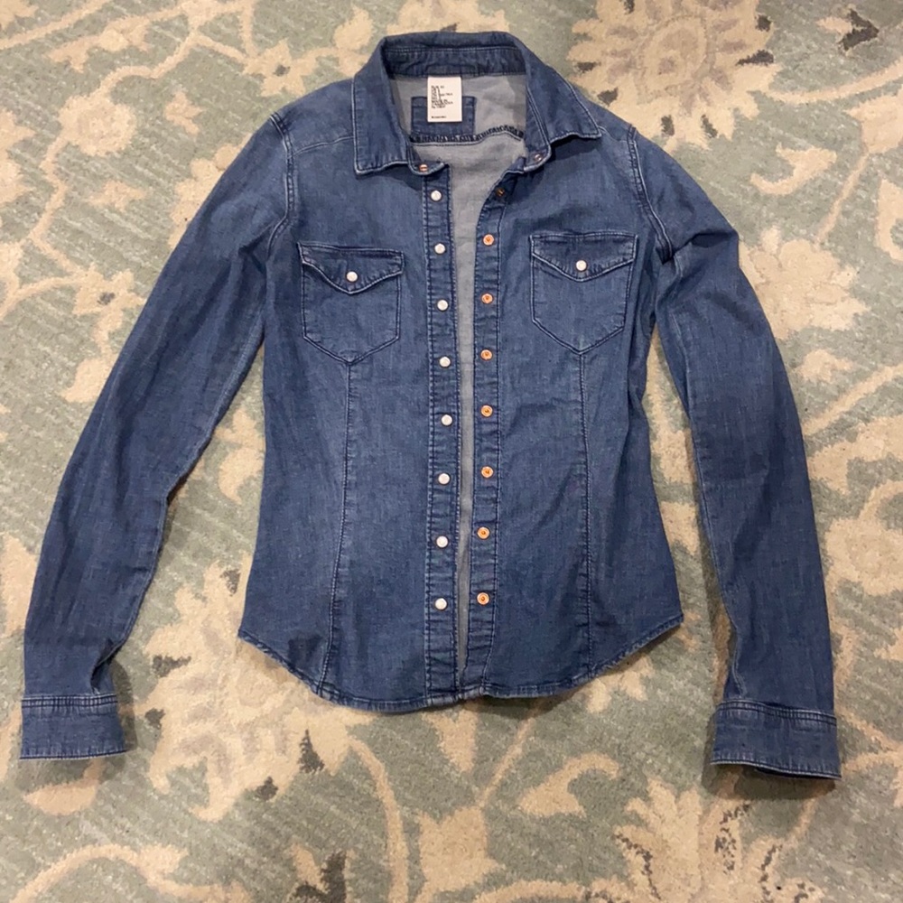 H&M denim button down shirt - size 2